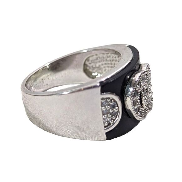 Vintage Silver Plated Ring Size 8 Band CZ Stone Interlocking O on Black Enamel - Picture 3 of 4